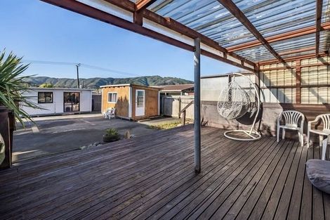 Photo of property in 28 Totara Street, Wainuiomata, Lower Hutt, 5014