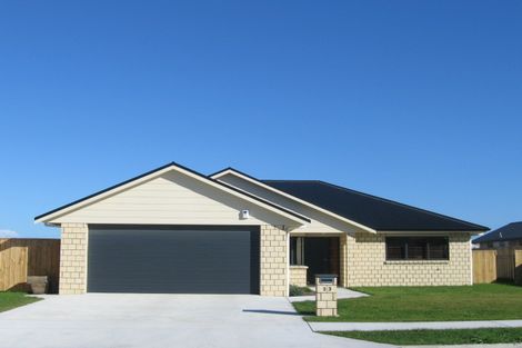 Photo of property in 23 Gandalf Crescent, Paraparaumu, 5032