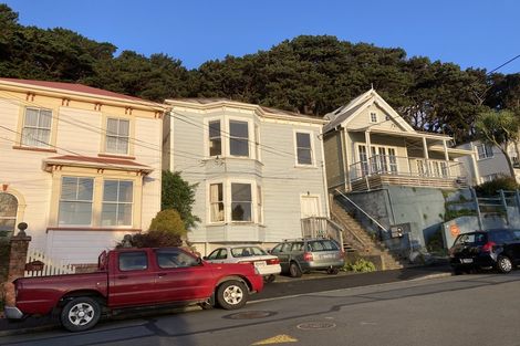 Photo of property in 31 Scarborough Terrace, Mount Victoria, Wellington, 6011