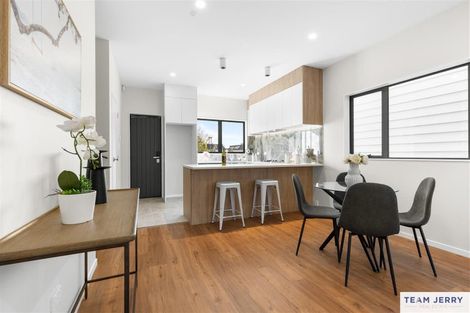 Photo of property in 105b Grove Road, Papakura, 2110