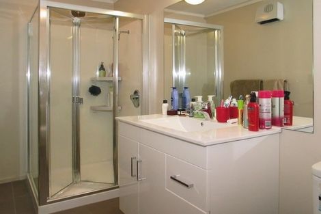 Photo of property in 40 Whanake Street, Titahi Bay, Porirua, 5022