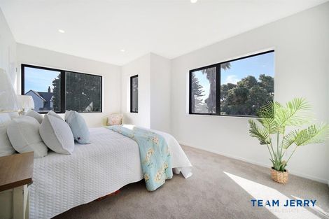 Photo of property in 3/32 Sunlands Drive, Manurewa, Auckland, 2102