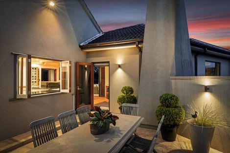 Photo of property in 375 Saint Georges Road, Havelock North, 4130