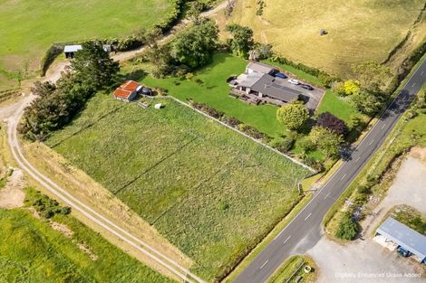 Photo of property in 1459 Carrington Road, Hurworth, New Plymouth, 4371