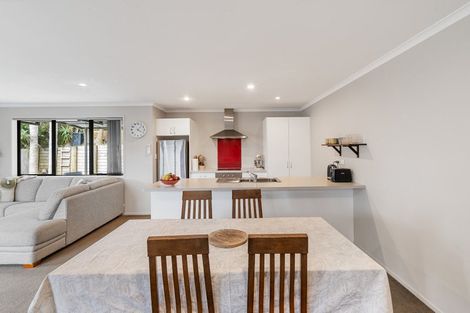 Photo of property in 6 Atkins Way, Ohauiti, Tauranga, 3112