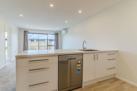 Photo of property in 100 Hagart-alexander Drive, Mosgiel, 9024