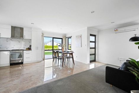 Photo of property in 2 Capricorn Place, Rototuna North, Hamilton, 3210