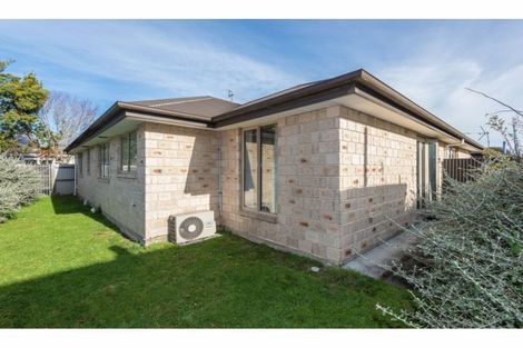 Photo of property in 65a Cleveland Street, Edgeware, Christchurch, 8013