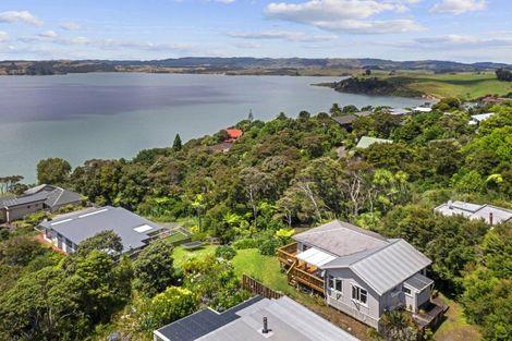 Photo of property in 92 Greenslade Road, Raglan, 3295