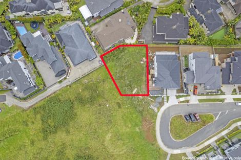 Photo of property in 13 Alan John Place, East Tamaki Heights, Auckland, 2016