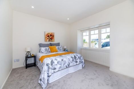 Photo of property in 30 Koromiko Street, New Lynn, Auckland, 0600