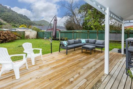 Photo of property in 5 Tulsa Grove, Totara Park, Upper Hutt, 5018