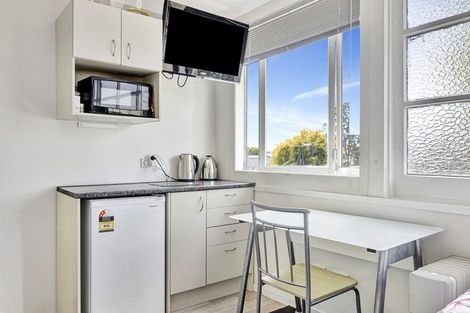 Photo of property in 87 Lake Road, Frankton, Hamilton, 3204