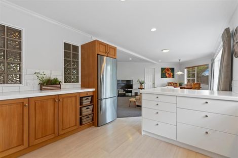 Photo of property in 168a Kawaha Point Road, Kawaha Point, Rotorua, 3010