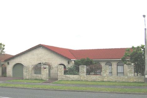 Photo of property in 6 Renoir Street, West Harbour, Auckland, 0618