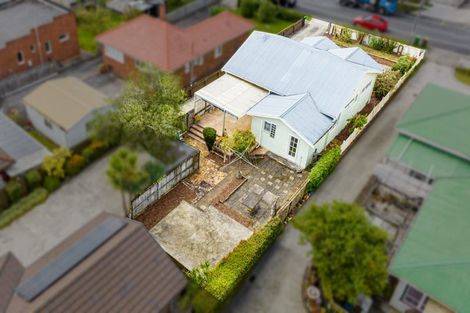 Photo of property in 71 Hutchinson Avenue, New Lynn, Auckland, 0600