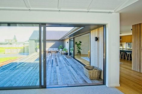 Photo of property in 17 Sandy Cove, Wainui, Gisborne, 4010