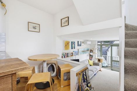 Photo of property in 2/168 Tinakori Road, Thorndon, Wellington, 6011