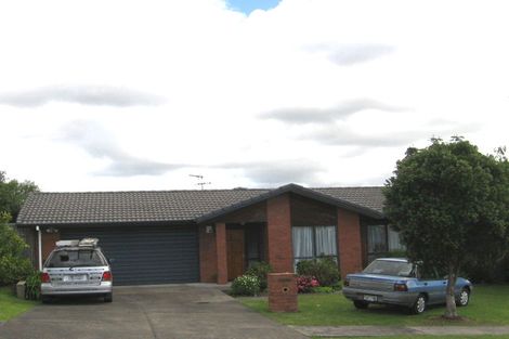 Photo of property in 84 Buscomb Avenue, Henderson, Auckland, 0610