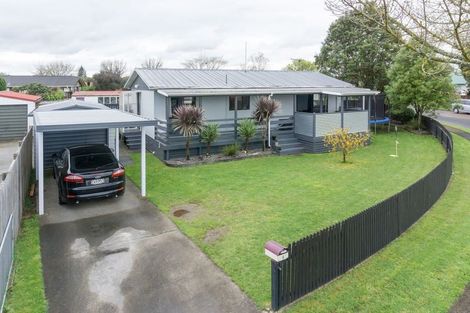 Photo of property in 4 Sequoia Place, Pukete, Hamilton, 3200