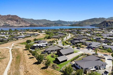 Photo of property in 52 Minaret Ridge, Wanaka, 9305