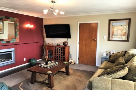 Photo of property in 5 Kinmont Crescent, Kinmont Park, Mosgiel, 9024