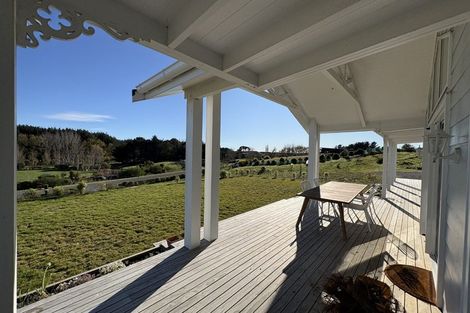 Photo of property in 21 Kristin Place, Manakau, Levin, 5573