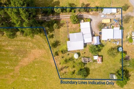 Photo of property in 2532 Lake Ferry Road, Pirinoa, Featherston, 5772