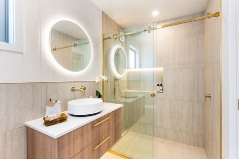 Photo of property in 23a Monyash Road, Manly, Whangaparaoa, 0930