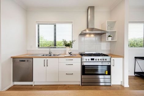 Photo of property in 12 Stan Heather Drive, Glenview, Hamilton, 3206