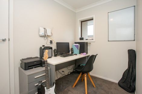 Photo of property in 166 Avondale Road, Greenmeadows, Napier, 4112