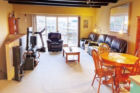 Photo of property in 12 Captain Scott Road, Glen Eden, Auckland, 0602