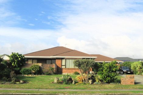 Photo of property in 32 Cedar Drive, Paraparaumu Beach, Paraparaumu, 5032