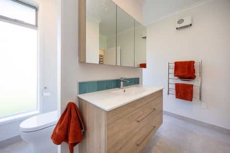 Photo of property in 1 Ashgrove Lane, Ashhurst, Palmerston North, 4470