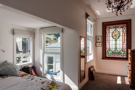 Photo of property in 32 Talavera Terrace, Kelburn, Wellington, 6012