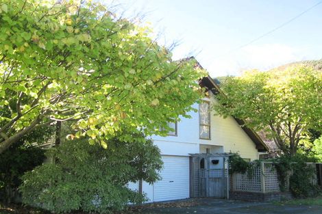 Photo of property in 407 Muritai Road, Eastbourne, Lower Hutt, 5013