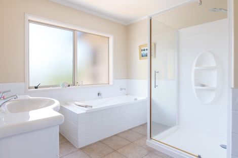 Photo of property in 92 Cambridge Road, Hillcrest, Hamilton, 3216