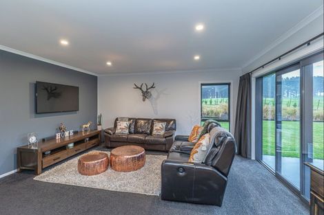 Photo of property in 208 Potts Road, Koputaroa, Levin, 5571