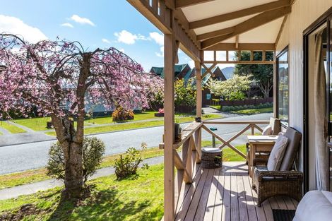 Photo of property in 24 Tobin Place, Richmond Heights, Taupo, 3330