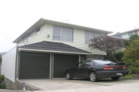 Photo of property in 120 Taylor Terrace, Tawa, Wellington, 5028