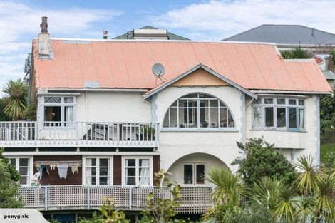 Photo of property in 7 Crawford Road, Kilbirnie, Wellington, 6022