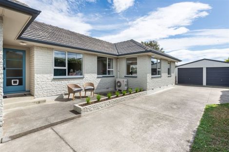 Photo of property in 47 Fovant Street, Russley, Christchurch, 8042