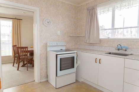 Photo of property in 72 Barraud Street, Dannevirke, 4930