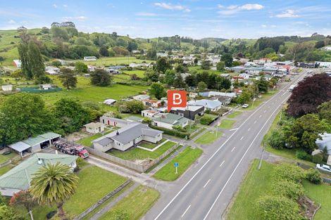 Photo of property in 30 Milne Street, Hunterville, 4730