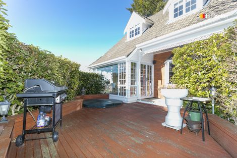 Photo of property in 69 Glenross Street, Glenross, Dunedin, 9011