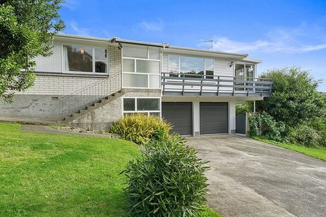 Photo of property in 2 Annan Grove, Papakowhai, Porirua, 5024