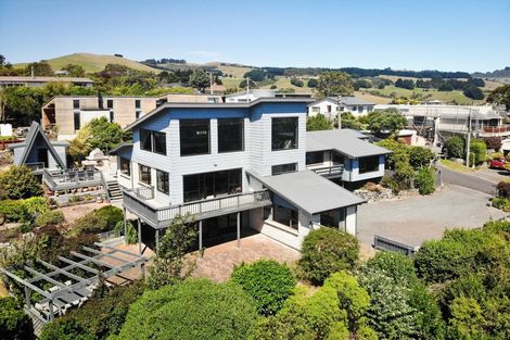 Photo of property in 17 Raynbird Street, Company Bay, Dunedin, 9014