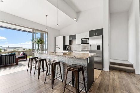 Photo of property in 15 Meiklejohn Way, Omaha, 0986