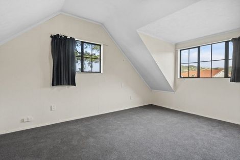 Photo of property in 42 Satara Crescent, Khandallah, Wellington, 6035