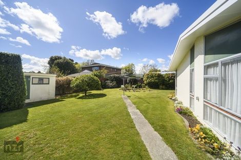 Photo of property in 24 Wikiriwhi Crescent, Awapuni, Palmerston North, 4412